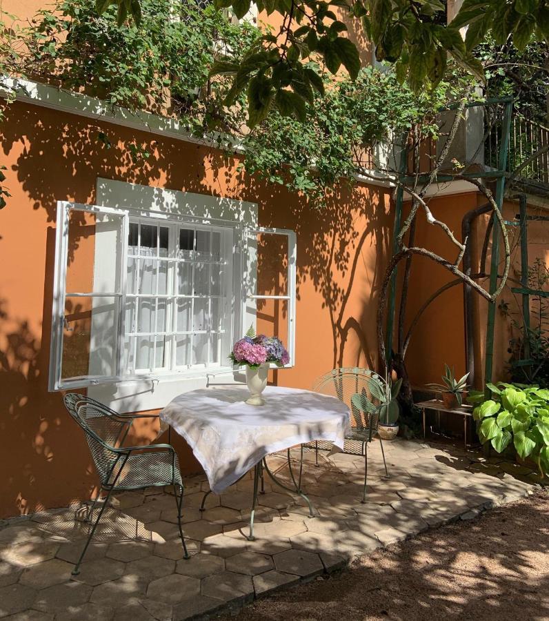 Cozy Apartment In A Historic Villa Merano Esterno foto